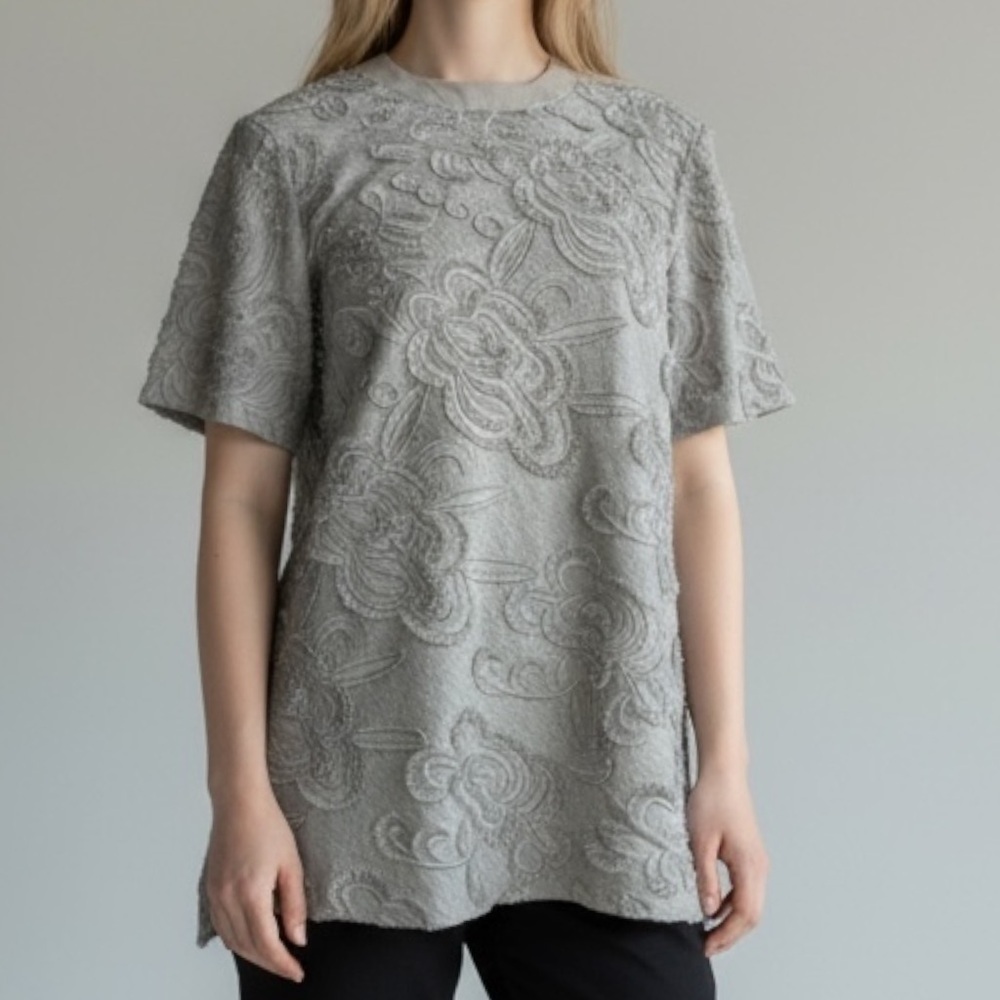 Pearl By Lela Rose Embroidered Chenille Silk Trim Jersey Knit TShirt SZ M Gray